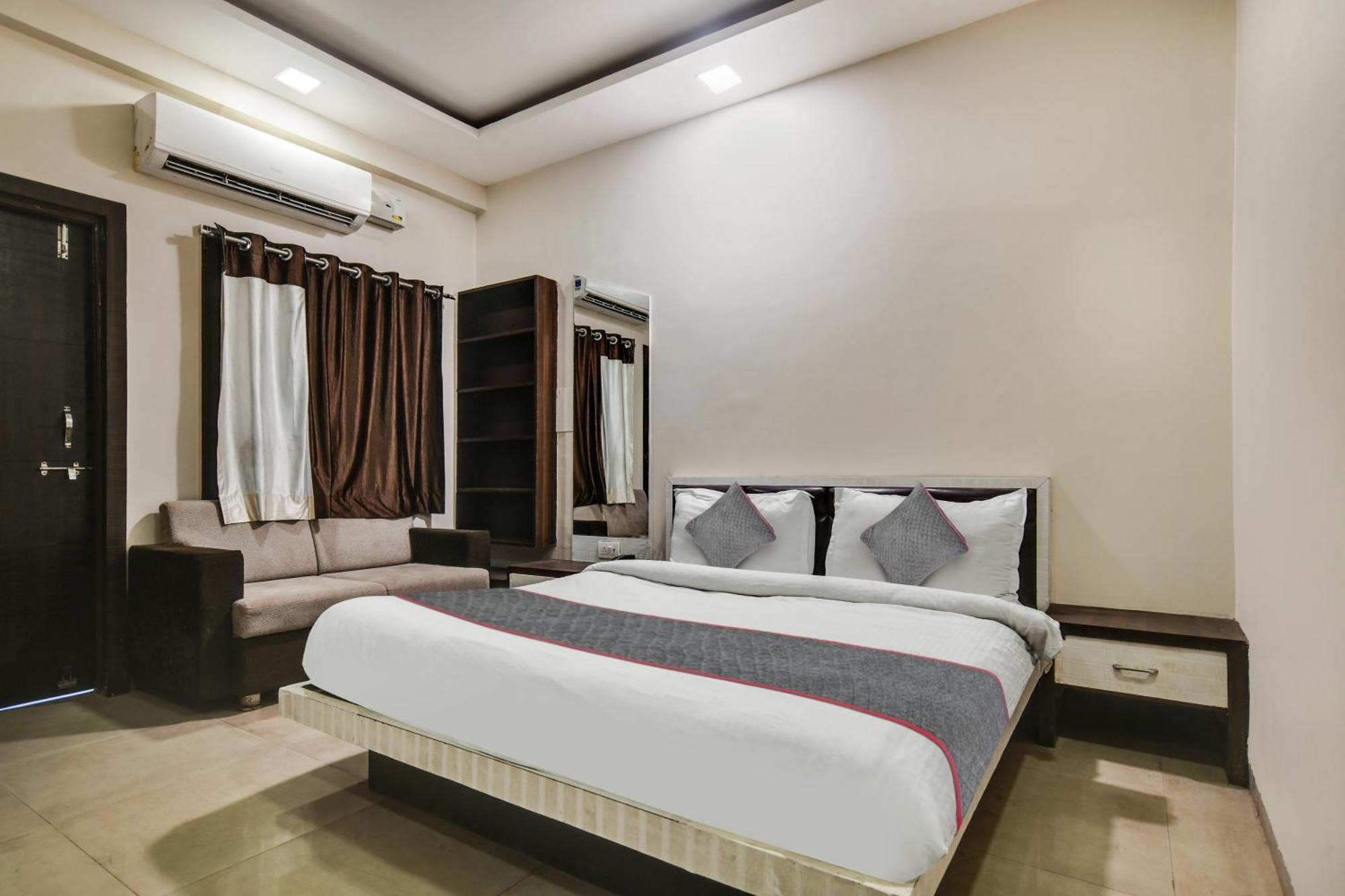 Townhouse Prime Stay Indaur Kültér fotó