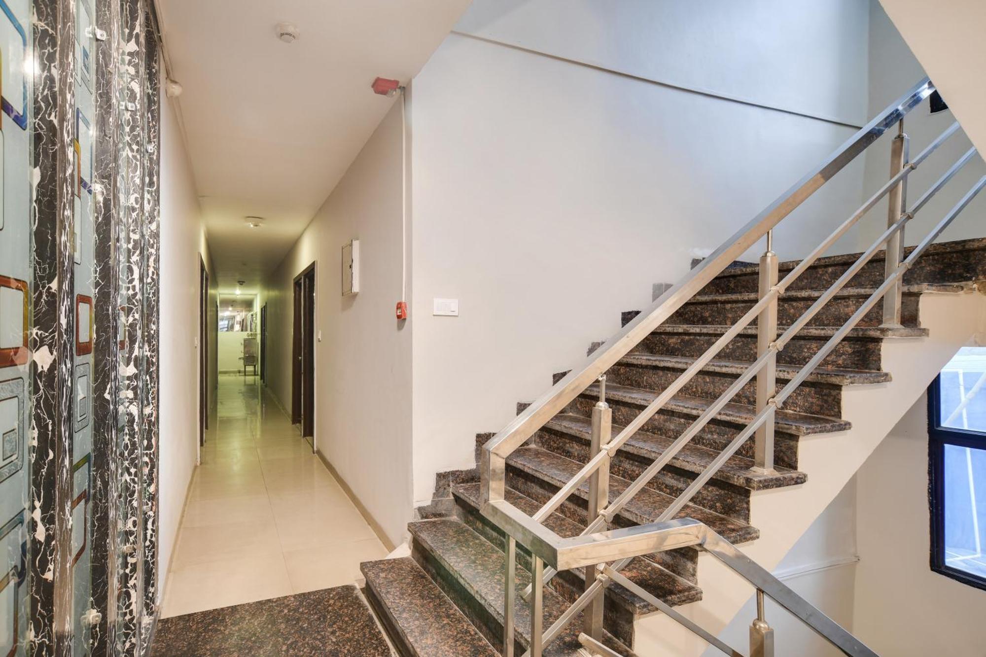 Townhouse Prime Stay Indaur Kültér fotó