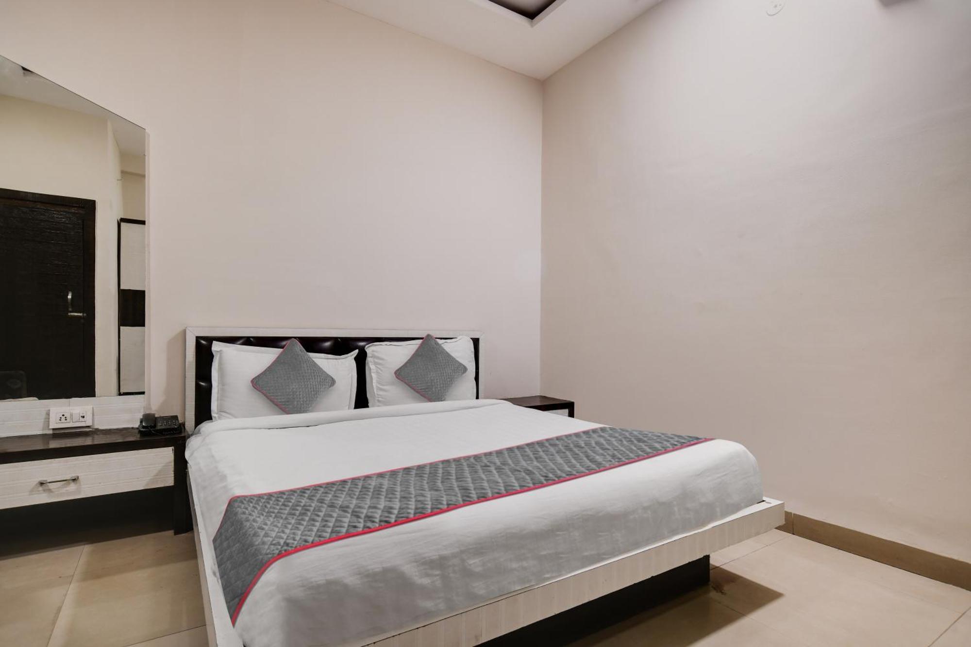 Townhouse Prime Stay Indaur Kültér fotó